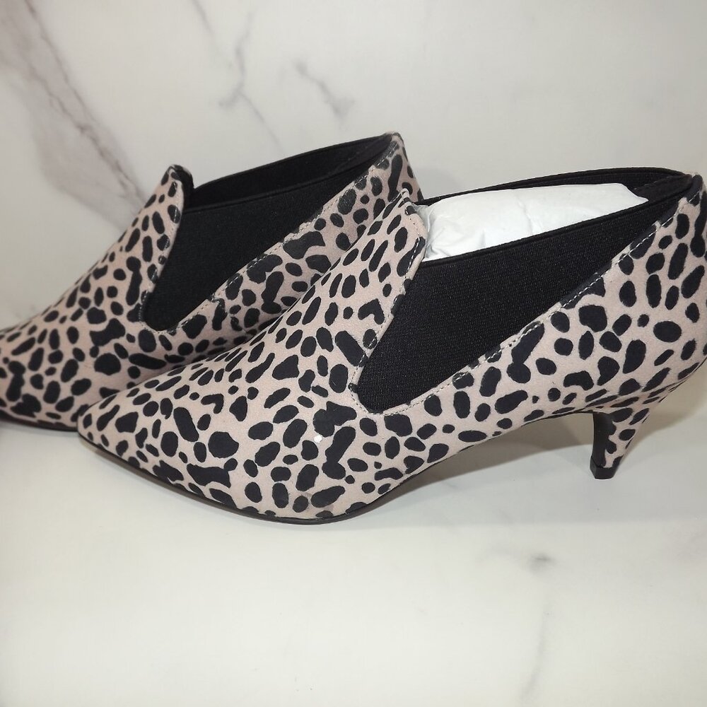 Qupid Saucy-05 Nude Leopard Suede Heels – Size 10 – NW0T